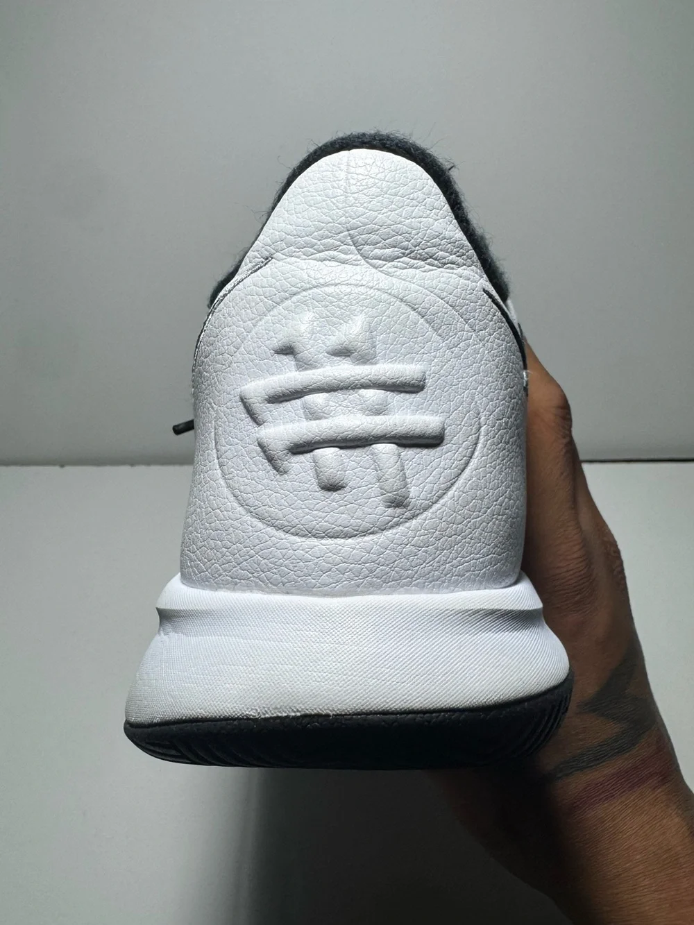 Nike Kyrie Flytrap 3 “White Cool Grey” Men’s Size 7.5